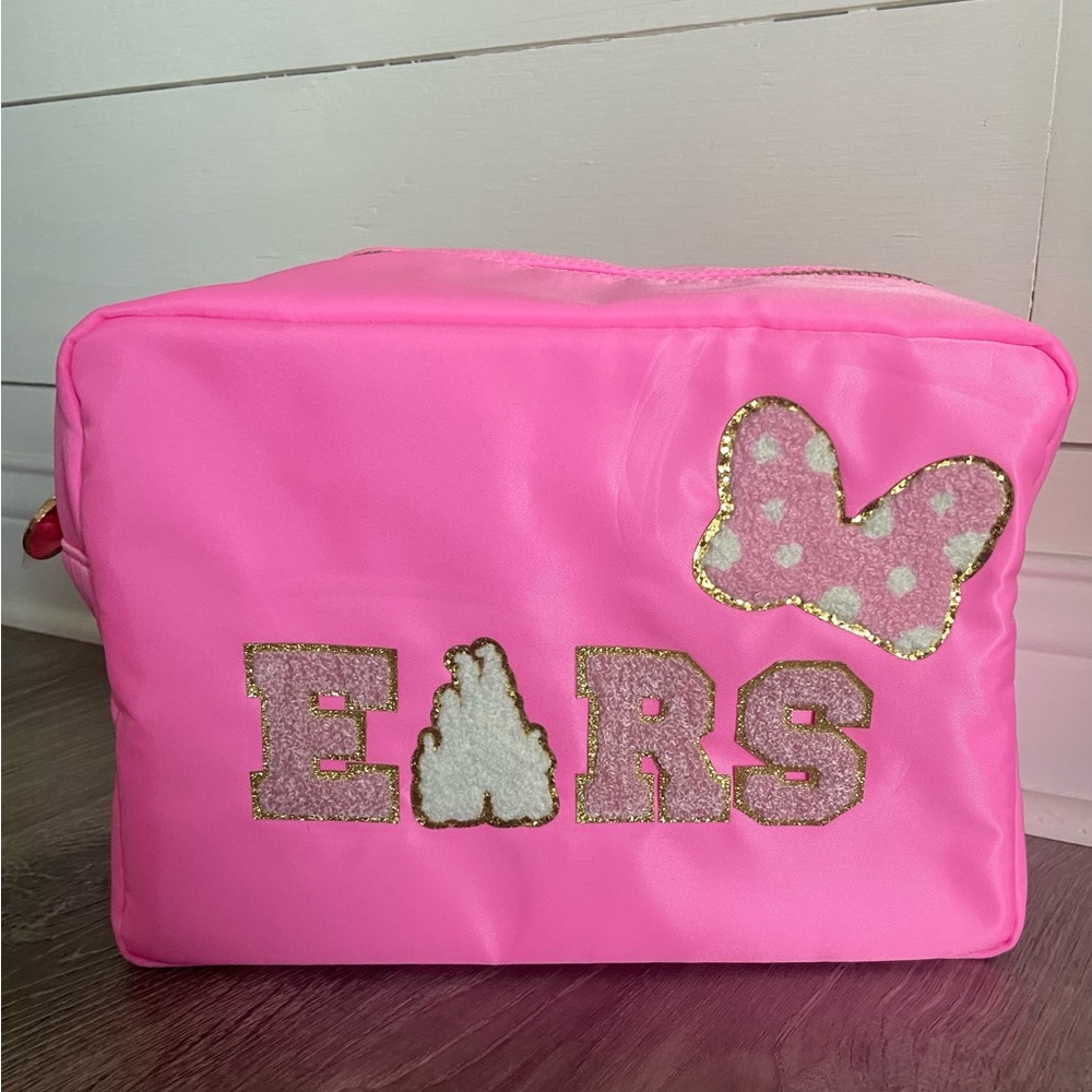 Disney Minnie Ears Travel Holder 🐭🩷